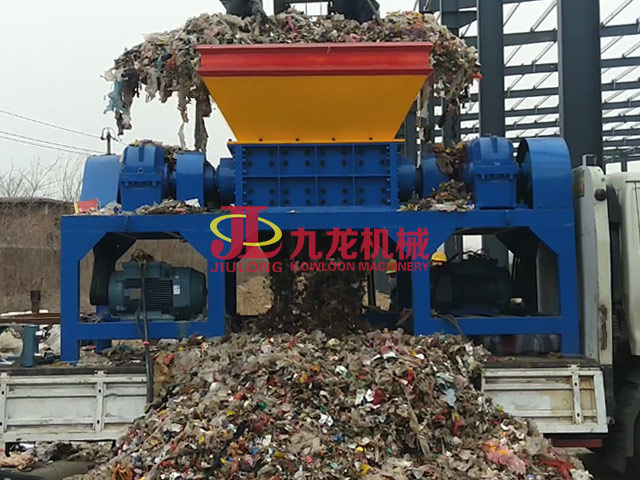 商丘塑料垃圾撕碎現(xiàn)場(chǎng)